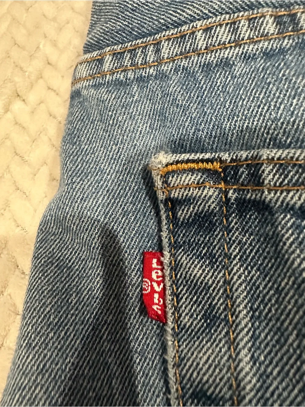 Levi's Straight Leg Jeans in Faded Blue